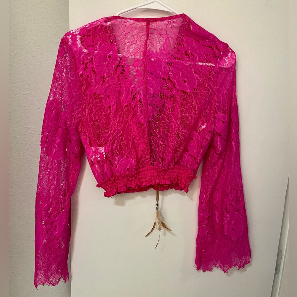 Pink eyelet top - Picture 2 of 11